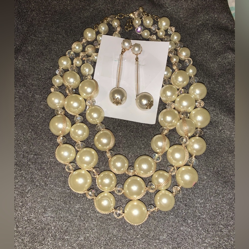 Pearls Crystals Ribbons Necklace Three Strands Dangle Clip Earrings Set